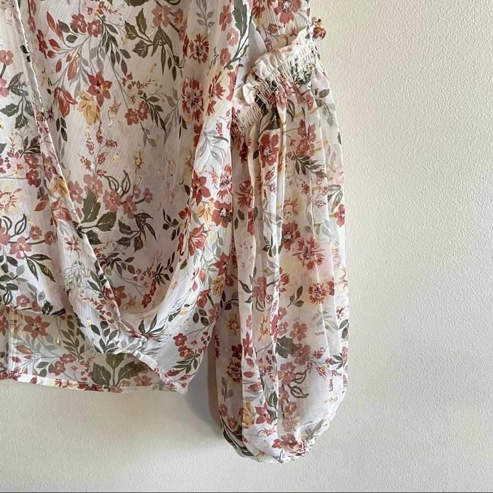 LOVESTITCH Floral Surplice Long Sleeve Tie Back Top Size Small - Picture 4 of 9